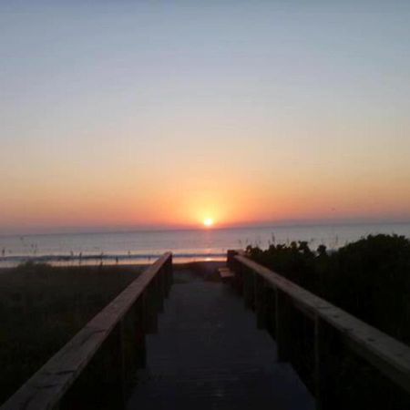 Royal Mansions Resort Cape Canaveral Exterior photo